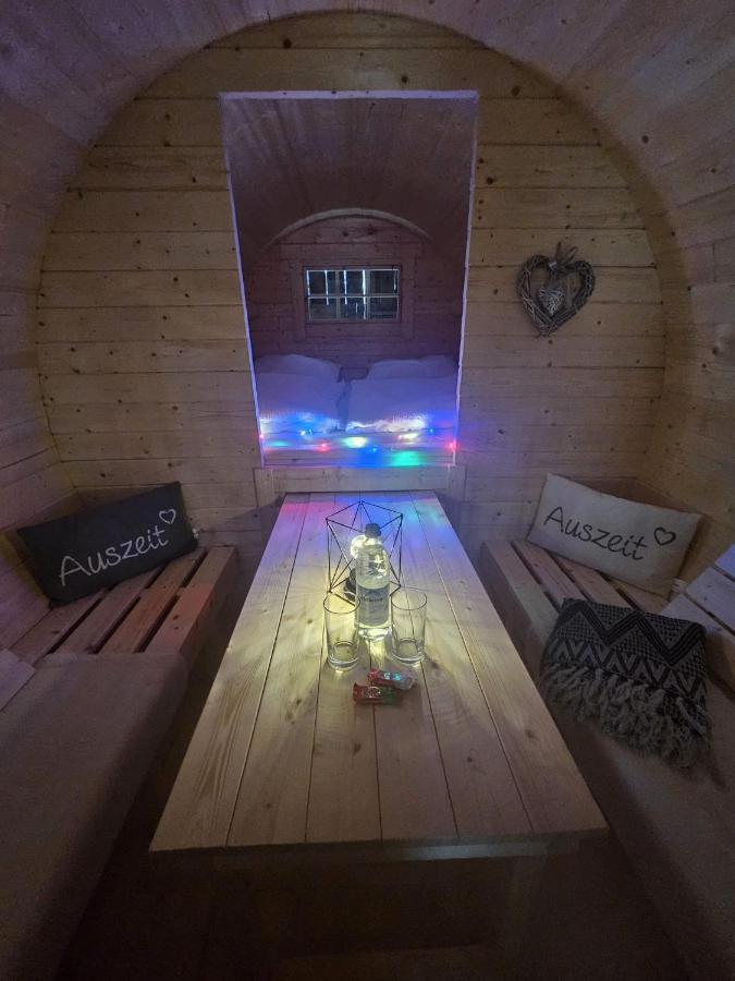 Schlaffass Mit Wellness In Alter Scheune Seinsheim Exterior foto